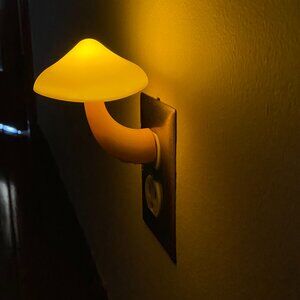 SUPER CUTE YELLOW MUSHROOM NIGHT LIGHT